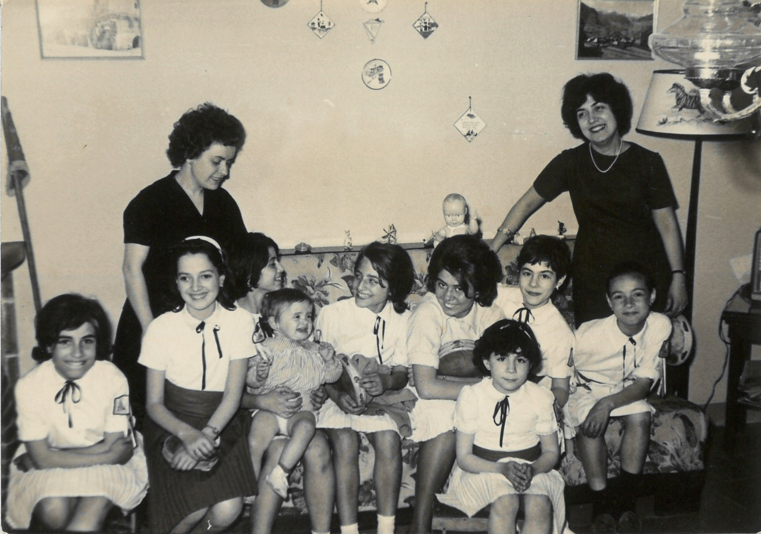 Media picture: “Caramelles” at the Congress neighborhood